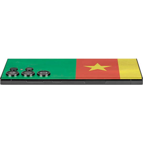 Cameroon Flag Distressed Galaxy S23 Ultra Skin